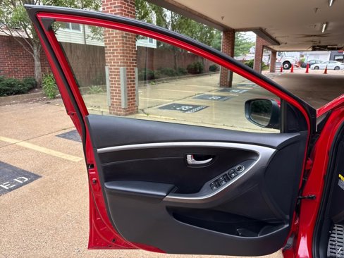 Used 2013 Hyundai Elantra GT w/ Style Pkg image 11