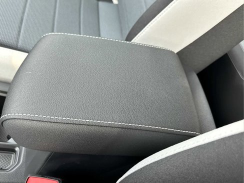 New 2025 Volkswagen Taos S image 30