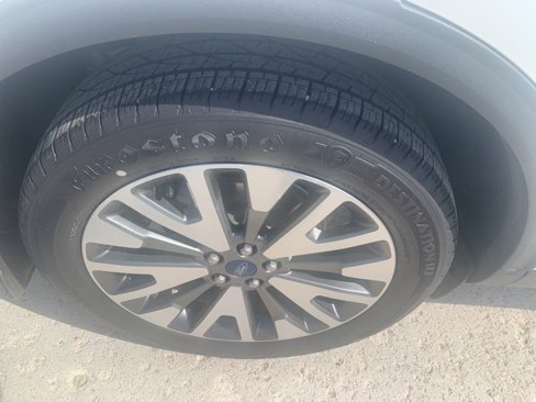 Used 2020 Ford Escape Titanium image 8
