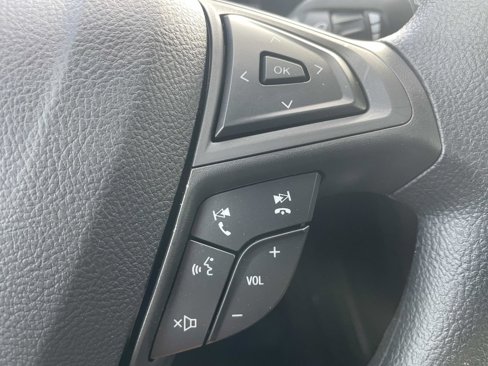 Used 2024 Ford Edge SE w/ Black Appearance Package image 22
