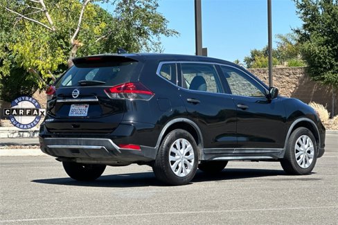 Used 2020 Nissan Rogue S image 9