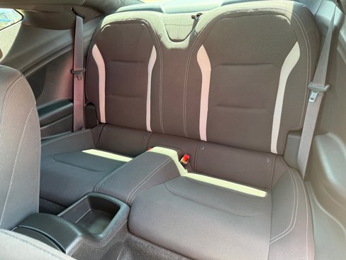 Used 2018 Chevrolet Camaro LT w/ RS Package image 10