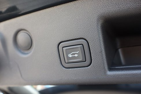 Used 2023 Chevrolet Equinox LT image 33
