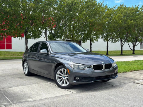 Used 2018 BMW 320i Sedan image 3