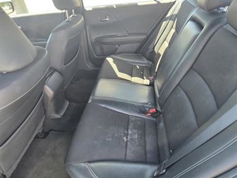 Used 2017 Honda Accord Sport image 10
