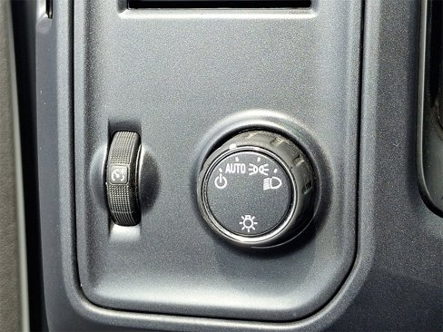 Used 2018 Chevrolet Silverado 1500 LS image 21