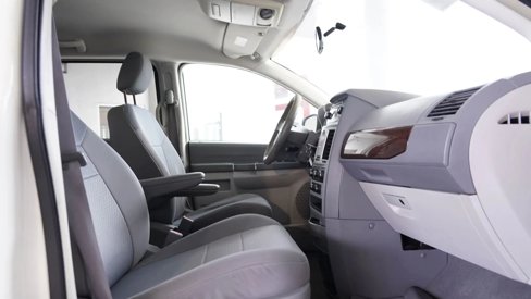 Used 2010 Chrysler Town & Country LX w/ PWR Window Group image 10
