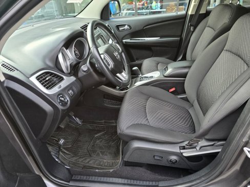Used 2016 Dodge Journey SXT w/ Blacktop Package image 12