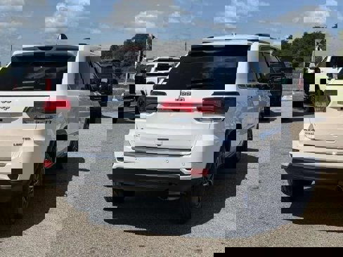 Used 2021 Jeep Grand Cherokee Limited image 5