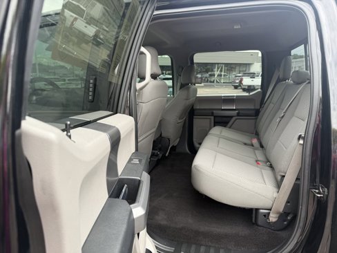Used 2016 Ford F150 XLT w/ Equipment Group 302A Luxury image 18