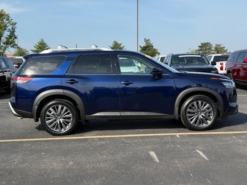Used 2023 Nissan Pathfinder SL w/ SL Premium Package image 1