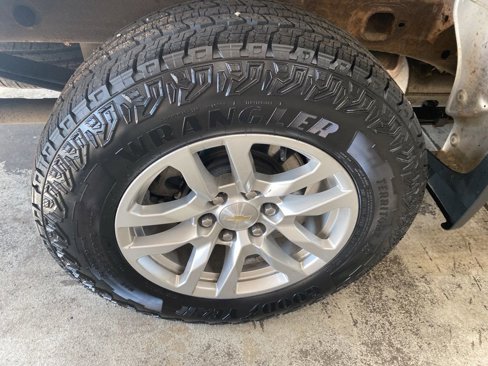 Used 2020 Chevrolet Silverado 1500 LT w/ All-Star Edition image 15