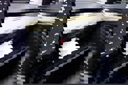 Used 2021 Tesla Model 3 Long Range image 17