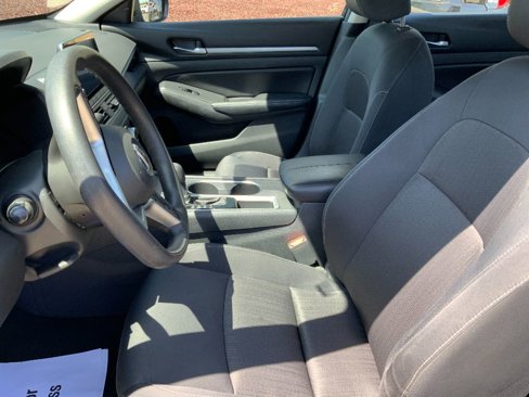 Used 2022 Nissan Altima 2.5 SV image 15
