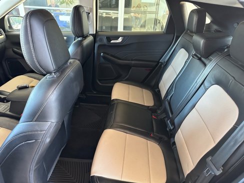 Certified 2021 Ford Escape Titanium w/ Titanium Elite Package image 24
