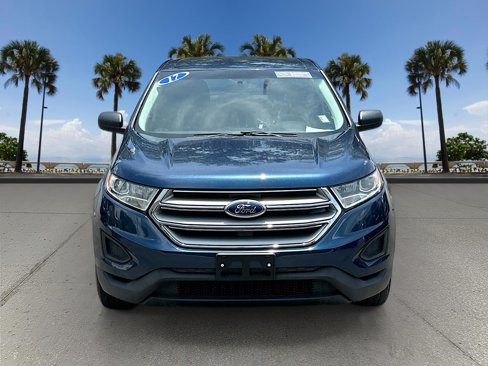 Used 2017 Ford Edge SE image 2