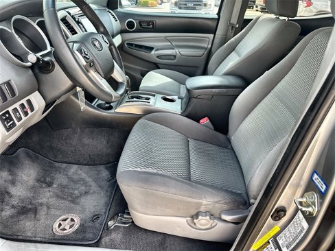 Used 2014 Toyota Tacoma PreRunner image 24