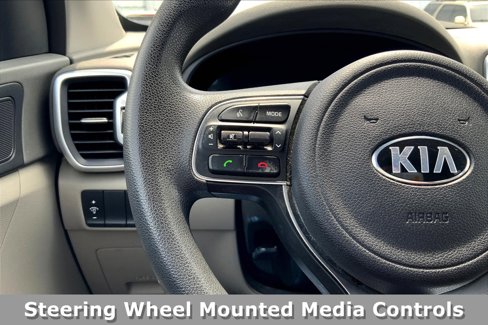 Used 2018 Kia Sportage LX image 19