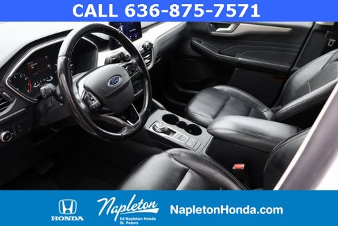 Used 2022 Ford Escape SEL image 9