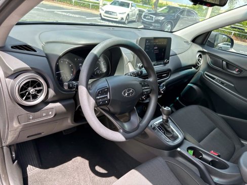 Used 2023 Hyundai Kona SEL w/ Winter Weather Package image 11