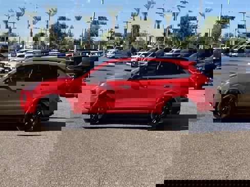 Used 2017 Porsche Cayenne image 3
