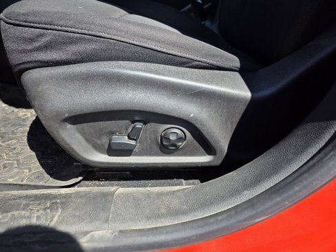 Used 2015 Jeep Renegade Latitude w/ Popular Equipment Group image 13