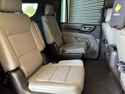 Used 2021 Chevrolet Suburban LT w/ Rear Media and Nav Package image 25