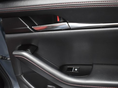 Used 2022 MAZDA MAZDA3 s image 18