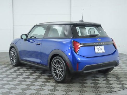 Certified 2025 MINI Cooper 2-Door Hardtop image 7