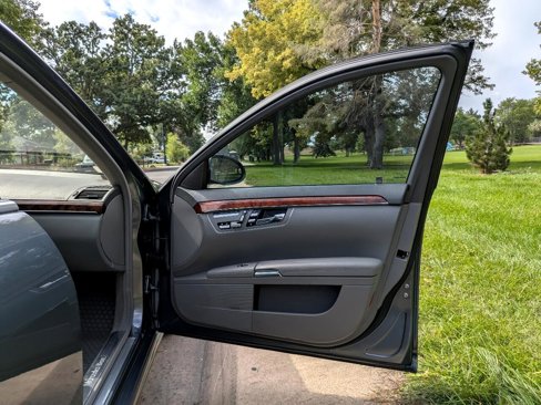 Used 2008 Mercedes-Benz S 550 4MATIC image 16