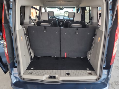Used 2019 Ford Transit Connect XLT w/ XLT Premium Package image 24