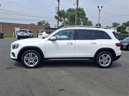 Used 2022 Mercedes-Benz GLB 250 4MATIC image 8