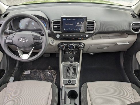 New 2025 Hyundai Venue SEL image 16