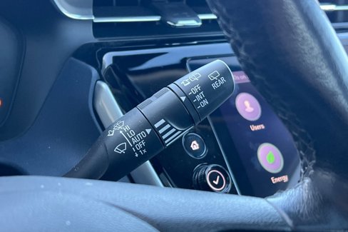 Certified 2022 Chevrolet Bolt EUV Premier w/ Sun & Sound Package image 37