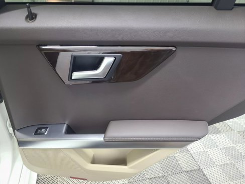 Used 2014 Mercedes-Benz GLK 350 2WD image 37