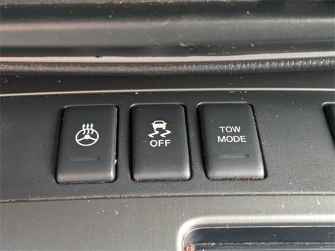 Used 2014 Nissan Armada Platinum w/ 2nd Row Captain Seat Package image 38