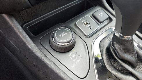 Certified 2020 Jeep Cherokee Limited image 22