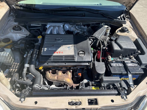 Used 2001 Toyota Avalon XLS image 3