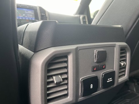 Used 2018 Ford F150 Raptor w/ Equipment Group 802A Luxury image 14