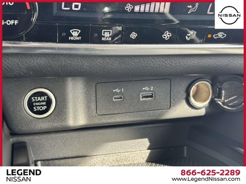 Used 2021 Nissan Rogue SV image 25