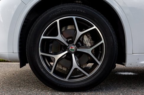 Used 2021 Alfa Romeo Stelvio Ti w/ Nero Edizione image 15
