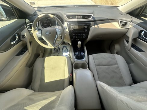 Used 2014 Nissan Rogue SV image 23