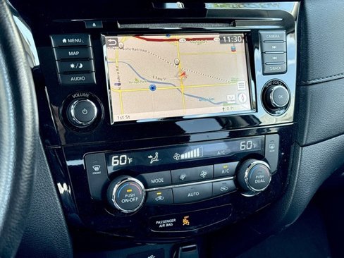 Used 2020 Nissan Rogue SV w/ Premium Package image 20