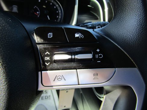 Used 2024 Hyundai Tucson SE image 21