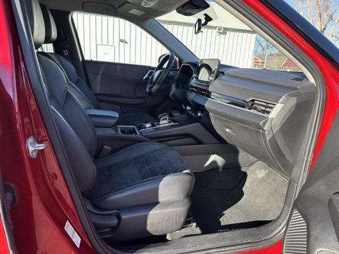 Used 2023 Mitsubishi Outlander SE image 8