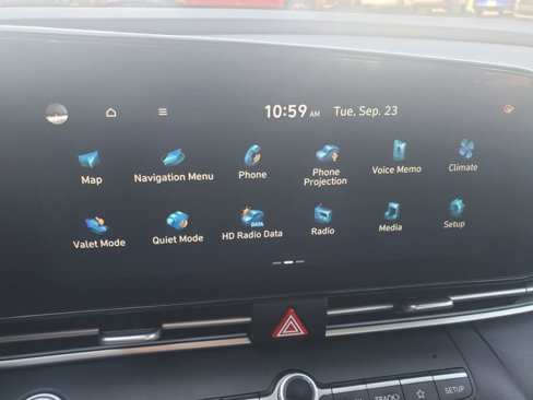 Used 2024 Hyundai Elantra SEL image 19