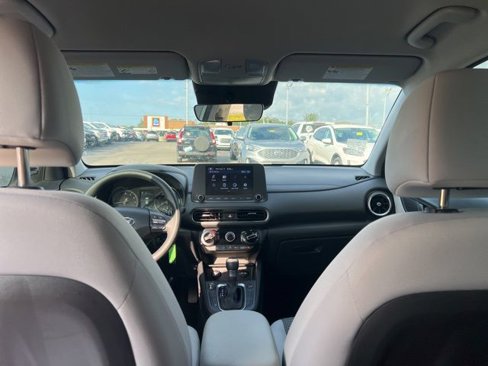 Used 2022 Hyundai Kona SE image 28