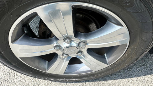 Used 2018 Nissan Rogue SV w/ Sun & Sound Touring Package image 38
