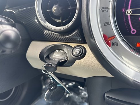 Used 2014 MINI Cooper S image 19