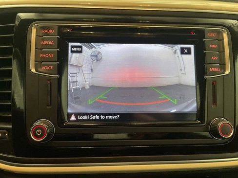 Used 2019 Volkswagen Beetle 2.0T Final Edition SEL image 9